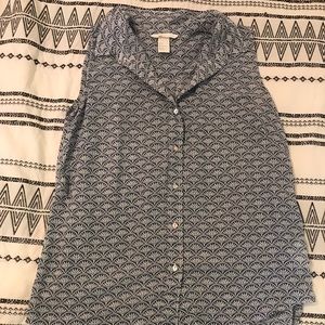 H&M White and Blue Patterned Sleeveless Blouse
